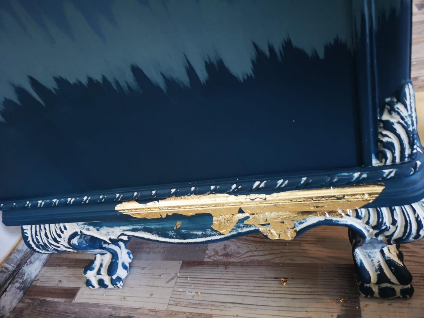 Ce pot face&nbsp;două&nbsp;m&acirc;ini&nbsp;dibace : un makeover complet&nbsp; al unui dulap vechi,&nbsp;metoda&nbsp;ombre&nbsp;!