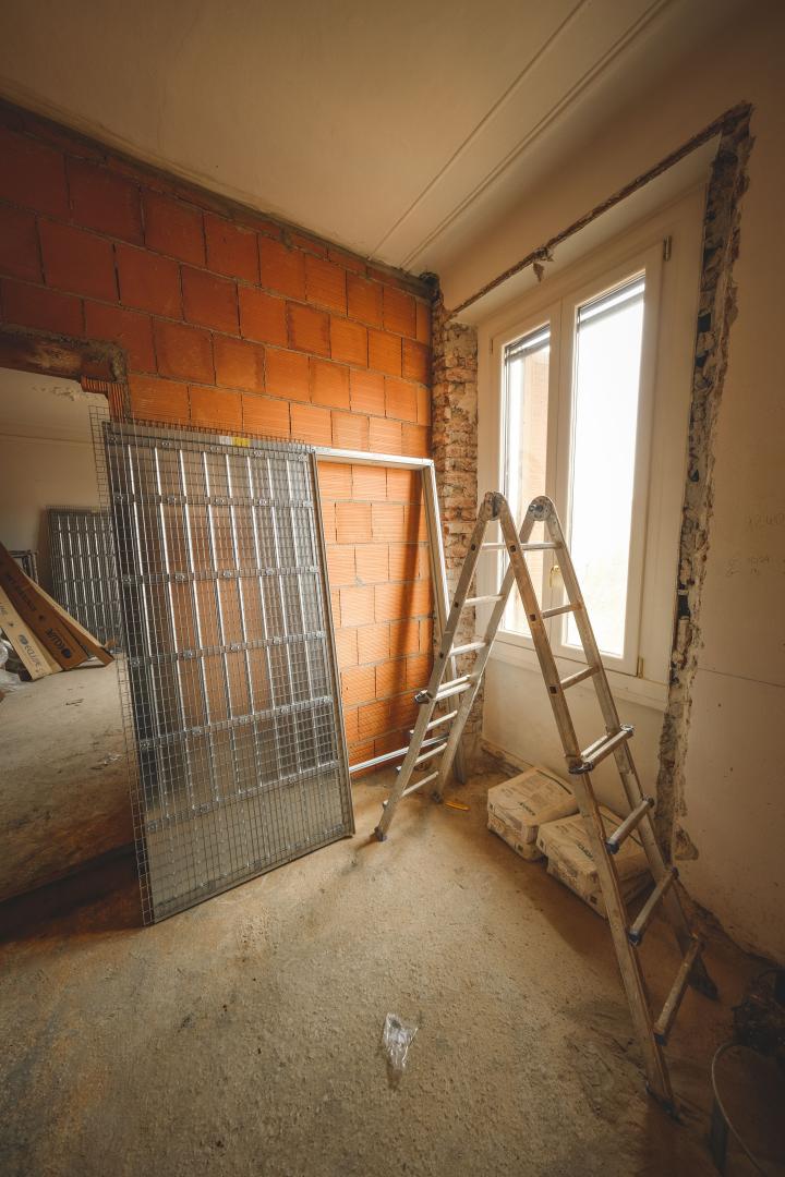 Renovarea unei case vechi; &icirc;n ce ordine trebuie făcute lucrările
