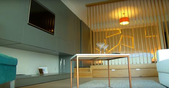 Amenajare garsoniera cu perete despartitor