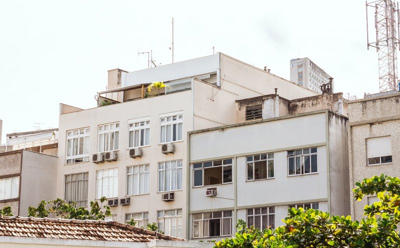 Proprietarii de apartamente sunt obligaţi să permită accesul asociaţiei în casă