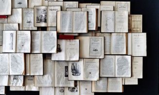 Cărți vechi. Decorațiuni noi.