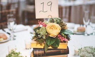 Cărți vechi. Decorațiuni noi.