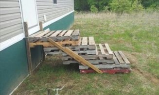 Scări din paleţi reciclaţi