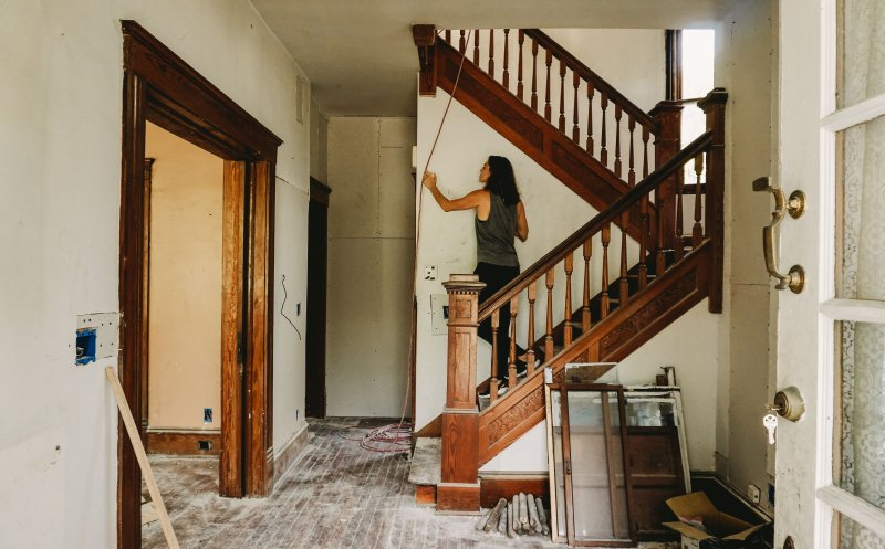 Renovarea unei case vechi; în ce ordine trebuie făcute lucrările